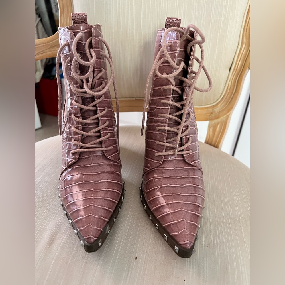 Ankle boot